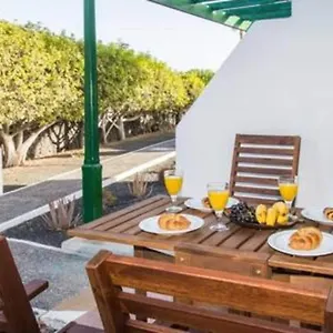 https://casa-solazo.puertodelcarmen-hotels.org